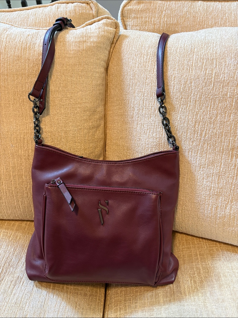 Simply Vera Vera Wang Burgundy Leather Chain-Detail Shoulder Bag